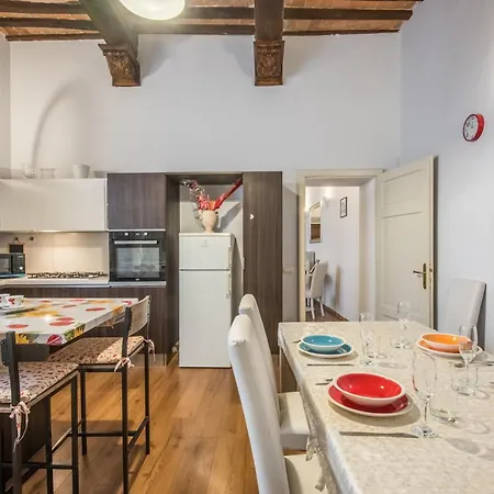 Apartment Incantevole Banchi Di Sopra