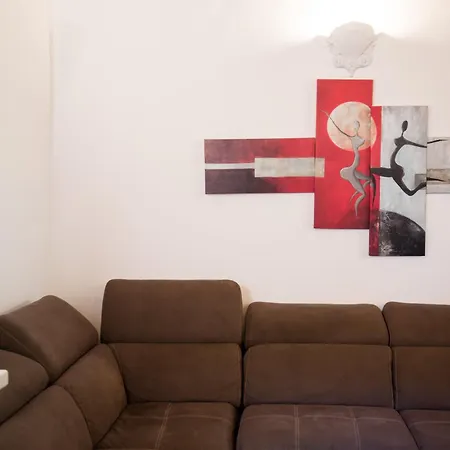 Incantevole Banchi Di Sopra *