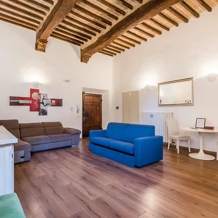 Incantevole Banchi Di Sopra *