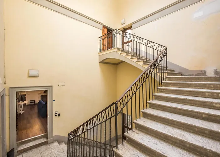 Incantevole Banchi Di Sopra