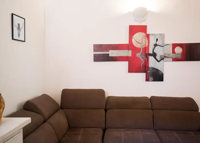 Incantevole Banchi Di Sopra *