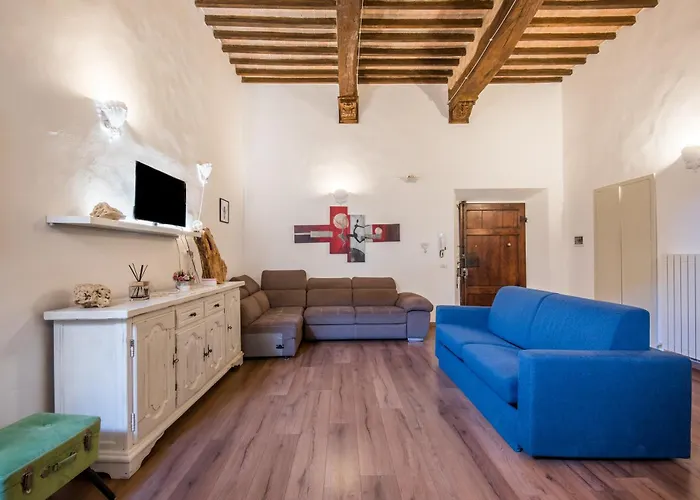 Incantevole Banchi Di Sopra Siena