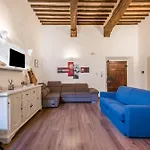 Incantevole Banchi Di Sopra Siena