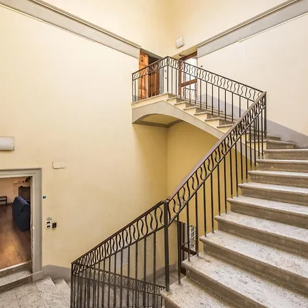 Incantevole Banchi Di Sopra